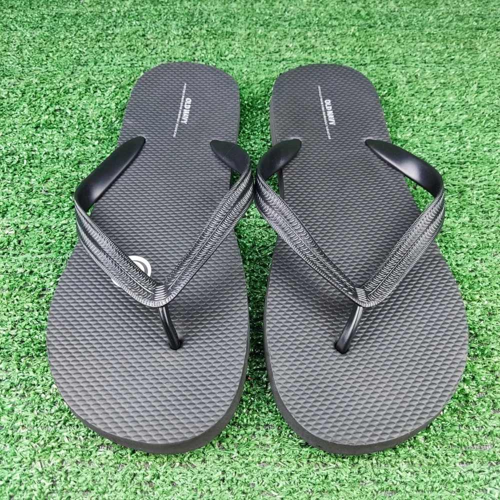 Old Navy Flip Flop Sandals Mens 12-13 Black Plant-Based Sustainable Casual Beach
